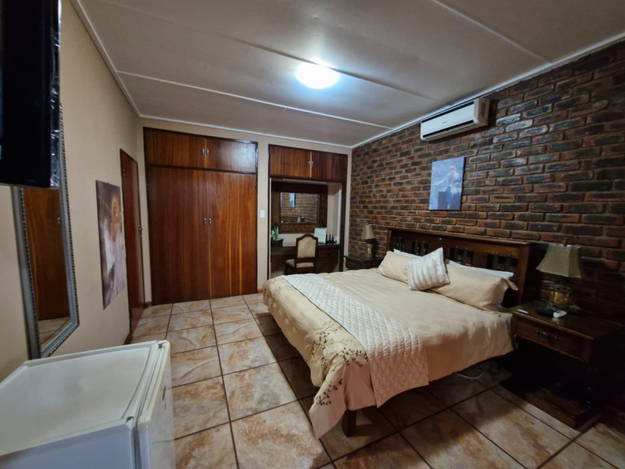 10 Bedroom Property for Sale in Kathu Northern Cape